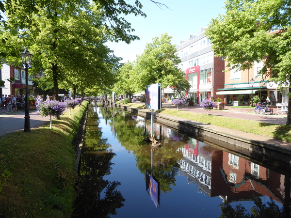 46. Papenburg, het stadje, grachten ontstaan door de turfontginni