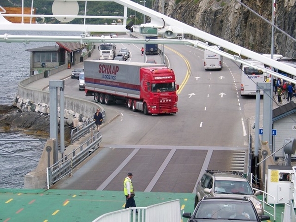 Naar de ferry