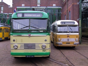 Even een kijkje bij het museum 14-07-2002