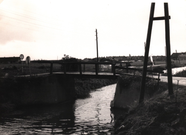 Aug 1978. Aanleg walbeschoeing Oostervaart met oude Earste wiete 