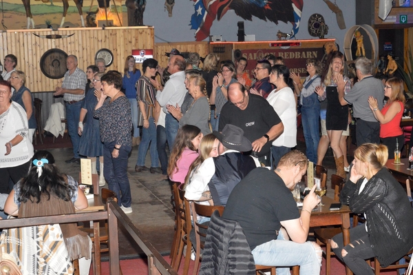 44023864_10212860837943771_443696243667894272_o_10212860837863769