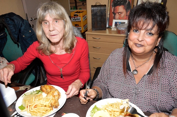 44030869_10212860849304055_2468346352443064320_o_1021286084918405