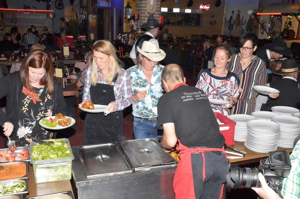 44047273_10212860828743541_2668111079585873920_o_1021286082858353