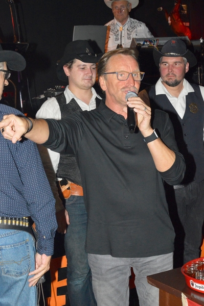 44118623_10212860890345081_9046971785773318144_o_1021286089030508