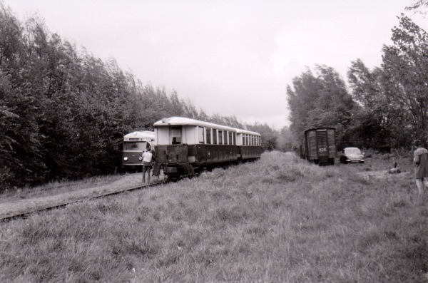 1966 10 17 In Nieuwenhoorn werd de motorwagen omgerangeerd RTM - 