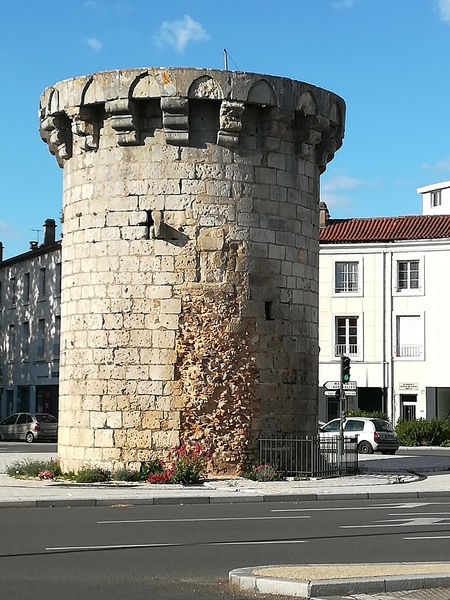 De welkomsttoren van Poitiers