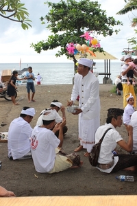 Melasti in Banyualit