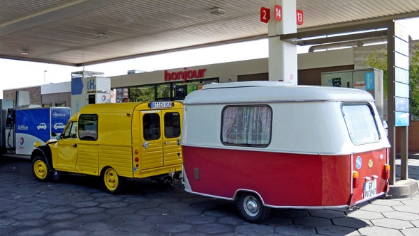 DSCN0113_Citroen-3pk_tanken-H2-Hydrogen_GT-cv-81H_Eriba-Caravan_G