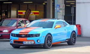 DSCN1851_Chevrolet-Camaro-SS_Gulf-kleuren_MH-US-405