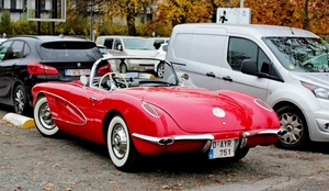 IMG_1427_Chevrolet-Corvette-C1_rood_O-AYR-751_veel-vertrouwen-ind