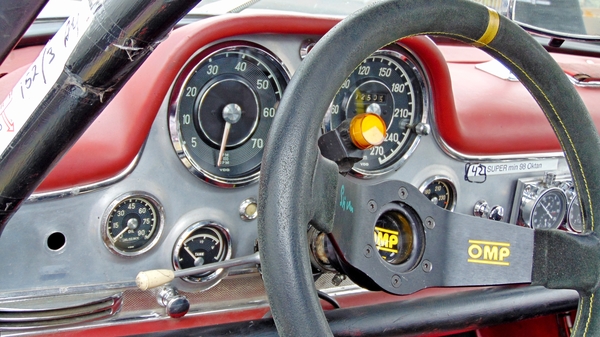 DSC03929_Mercedes-300SL-Coupé_W198_1954–1957-Cuban-racer_HM-87