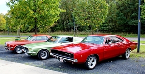 IMG_0759_Dodge-Charger-RT_1968–1970_rood_O-ABN-217___Ford-Musta