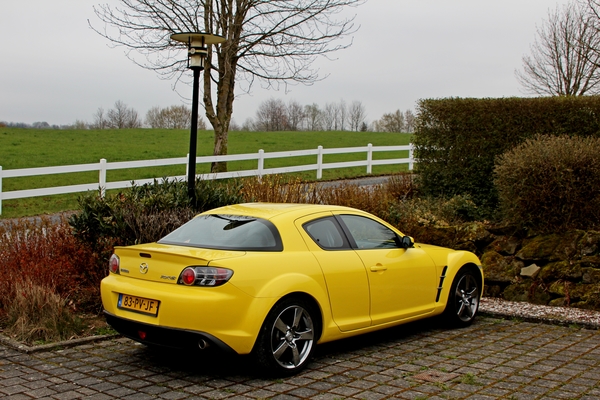 IMG_2064_Mazda-RX-8-SE_geel_2004_1308cc_170kW_83-PV-JF=Marcel