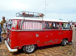 DSCN0933_VW-busje_rood&wit