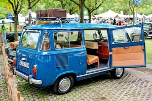 IMG_8315_Fiat-850T-Familiare-busje_Champagne-in-blauw_AC-SR-231-H