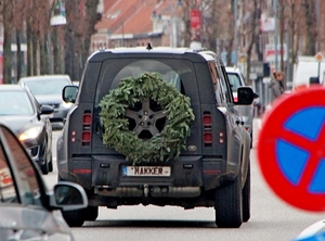 IMG_0857_Range-Rover_reserve-wiel-kerst=Makker