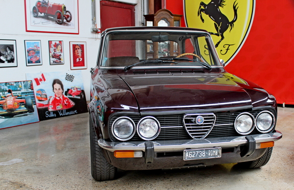 IMG_1033_2024-09-29_RetroRoll_Maaseik_Gangsternest_Alfa-Romeo-Nuo