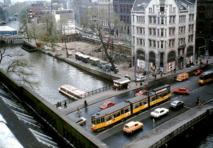 GVB 679 in het geel, een kleur die had van 1978 tot 1986. De foto