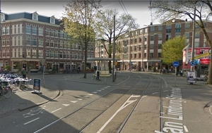 Lijn 10 met wagennummer 615 in de Van Limburg Stirumstraat nu