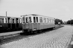 RTM Oostvoorne met opzij gezette buffetwagen BR 1504. Dit rijtuig