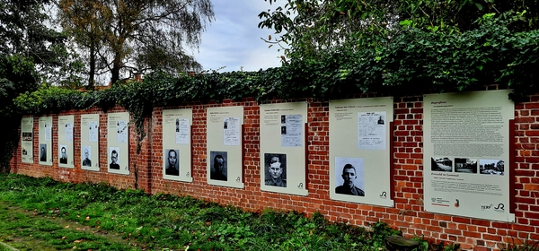 Roeselare-Aandenken Gesneuvelde Poolse militairen,1944,Bevrijding