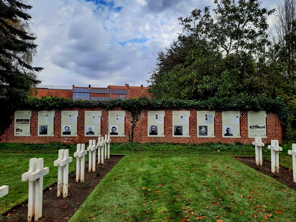 Roeselare-Aandenken Gesneuvelde Poolse militairen,1944,Bevrijding