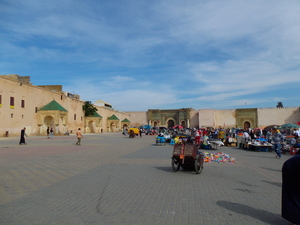 IMGP1553 (centrale plein Meknes)