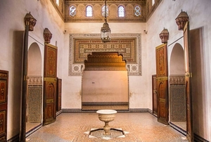 the-historic-Bahia-Palace-in-marrakech-950x640