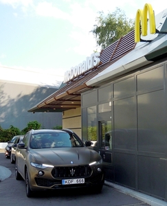 DSCN9967_Maserati-Levante_LT-KDF-666_McDo