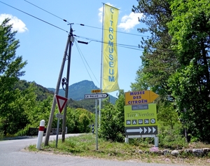 DSCN8325_2019-06-05_VVK-Napoleon-Route_Castellane-CitroMuseum_bij