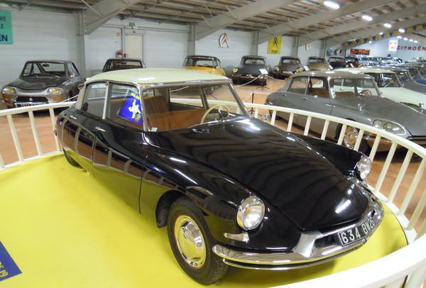 DSCN8333_2019-06-05_VVK-Napoleon-Route_Castellane-CitroMuseum_DS-