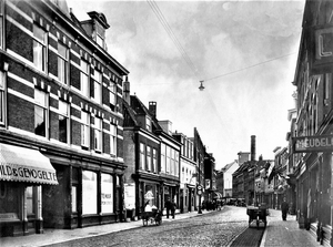 1939 - Westeinde ter hoogte van de Warmoezierstraat richting Jan 