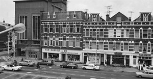 Talamini Veenkade met links de Vondelstraat rechts de Toussaintka