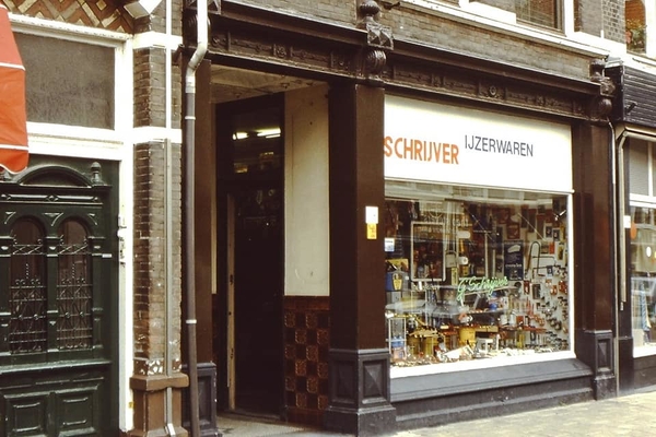 In de jaren ’50 en ’60 was de Weimarstraat een florerende, ge