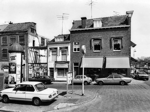 Nieuwe haven hoek uilebomen 1976