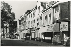 Nieuwe Haven, gezien in de richting van de Wijnhaven, rechtsvoor 