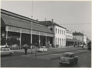 Rijnstraat met zicht op Staatsspoor