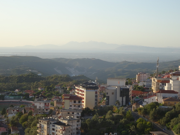 2 Kruja, kasteel uitzicht _DSC00601