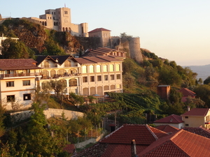 2 Kruja, kasteelzicht _DSC00616