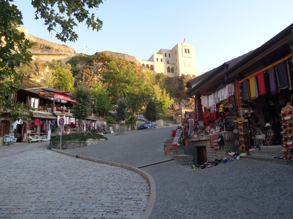 2 Kruja, winkels _DSC00613