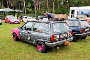 IMG_4470_2019-08-17_ACC_VW-Polo_zwart-pink_BaD-tothe-Bone_flessen