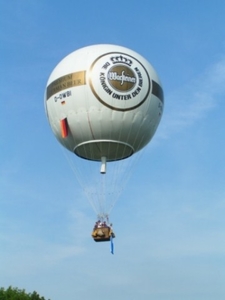 Gasballon_warsteiner_wit