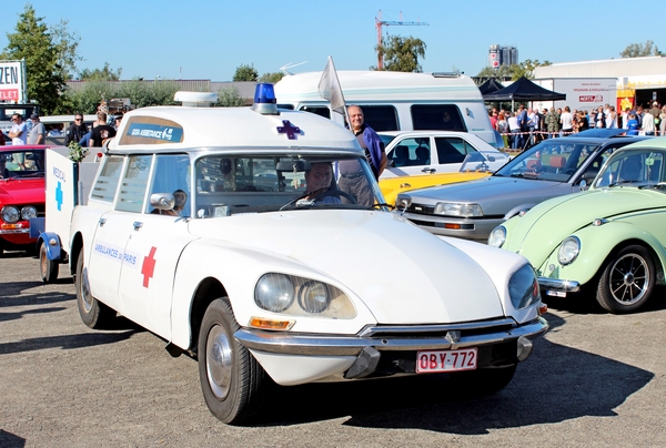 IMG_4845_2019-09-21_Sint-Niklaas_Red-de-Oldtimer-2_Citroen-DS_Amb