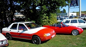 DSCN0353_2019-09-21_Sint-Niklaas_Red-de-Oldtimer-2_vvk_Miata-Ford