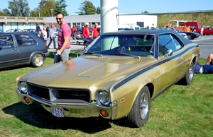 DSCN0410_2019-09-21_Sint-Niklaas_Red-de-Oldtimer-2_AMC-Javelin_O-