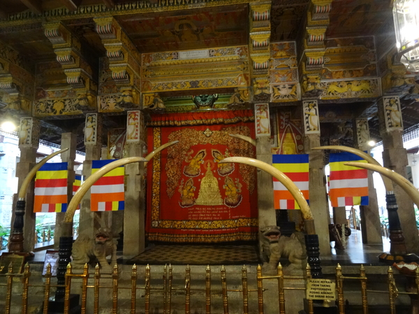 3C Kandy, tempel van de tand, _DSC00378