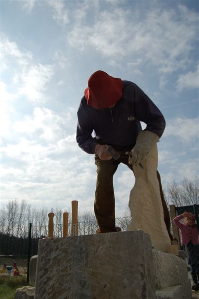 PUNTBEITELEN - MANUAL CHISELLING