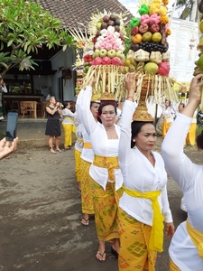 Tempelceremonie Banyualit