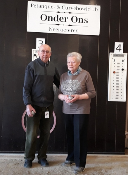 3. 4 Feb 2020 Jean en Trui Diamant