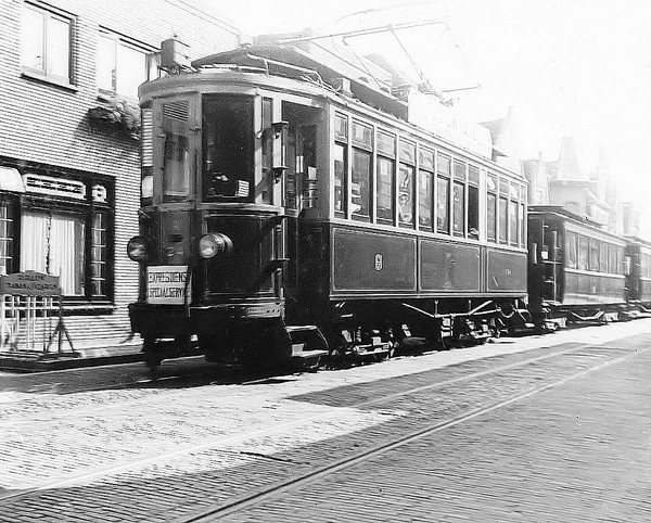 A 24 Monnickendam, Noordeinde, Markenexpresse, zomer 1938.